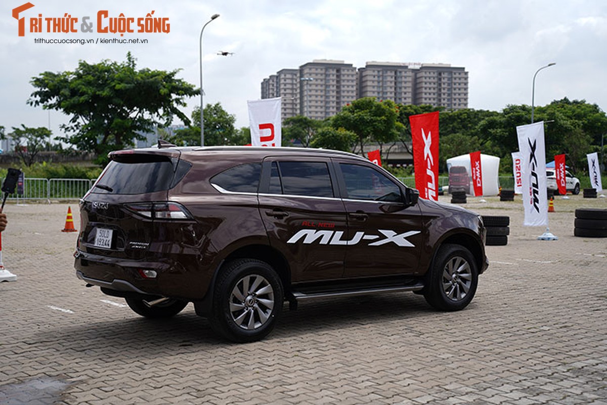 Can canh Isuzu mu-X 2022 tai Viet Nam, cao nhat 1,19 ty dong-Hinh-13