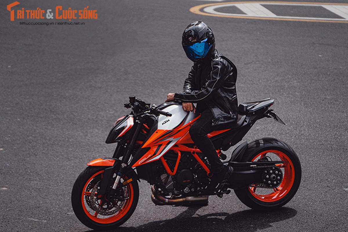 KTM 1290 Super Duke R Evo gan 1 ty cua tay choi Sai Gon-Hinh-3