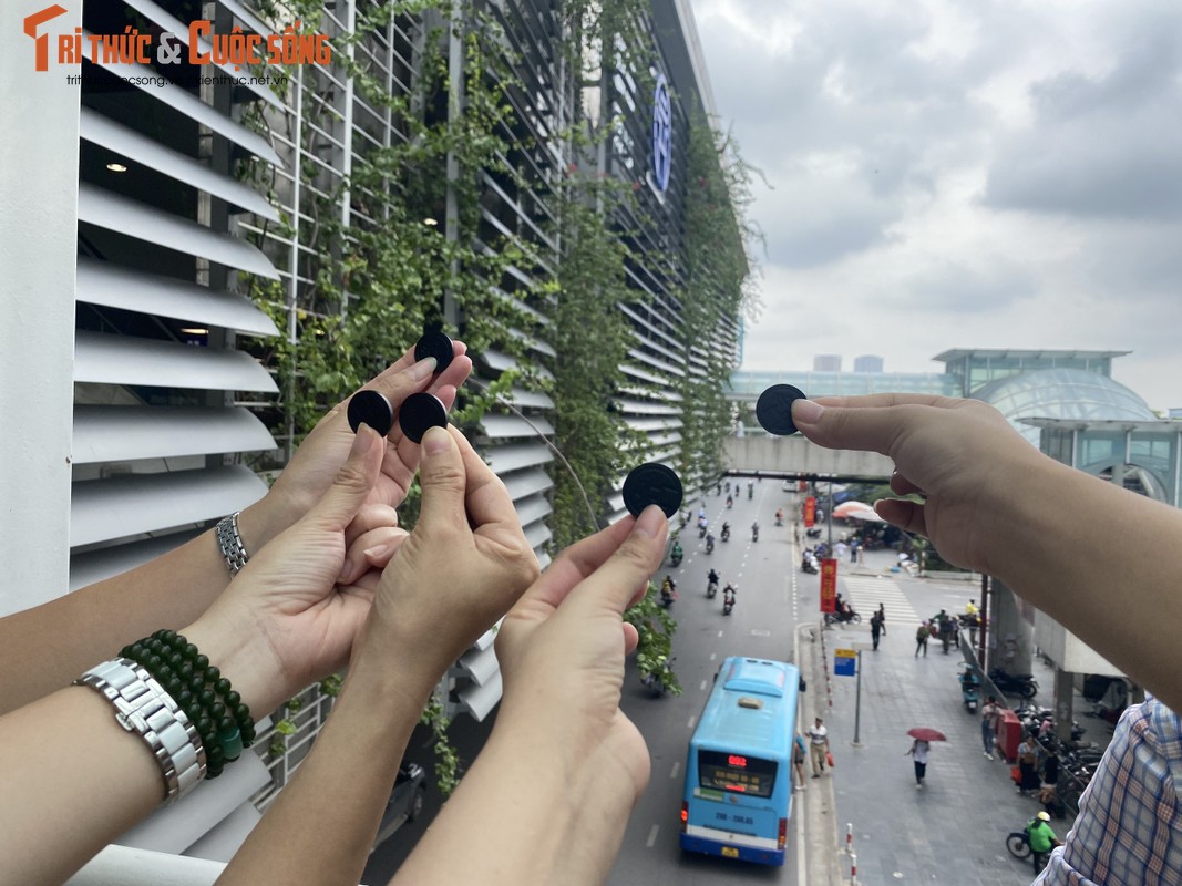 Nguoi dan hao hung trai nghiem tau dien metro Nhon - Ga Ha Noi-Hinh-6