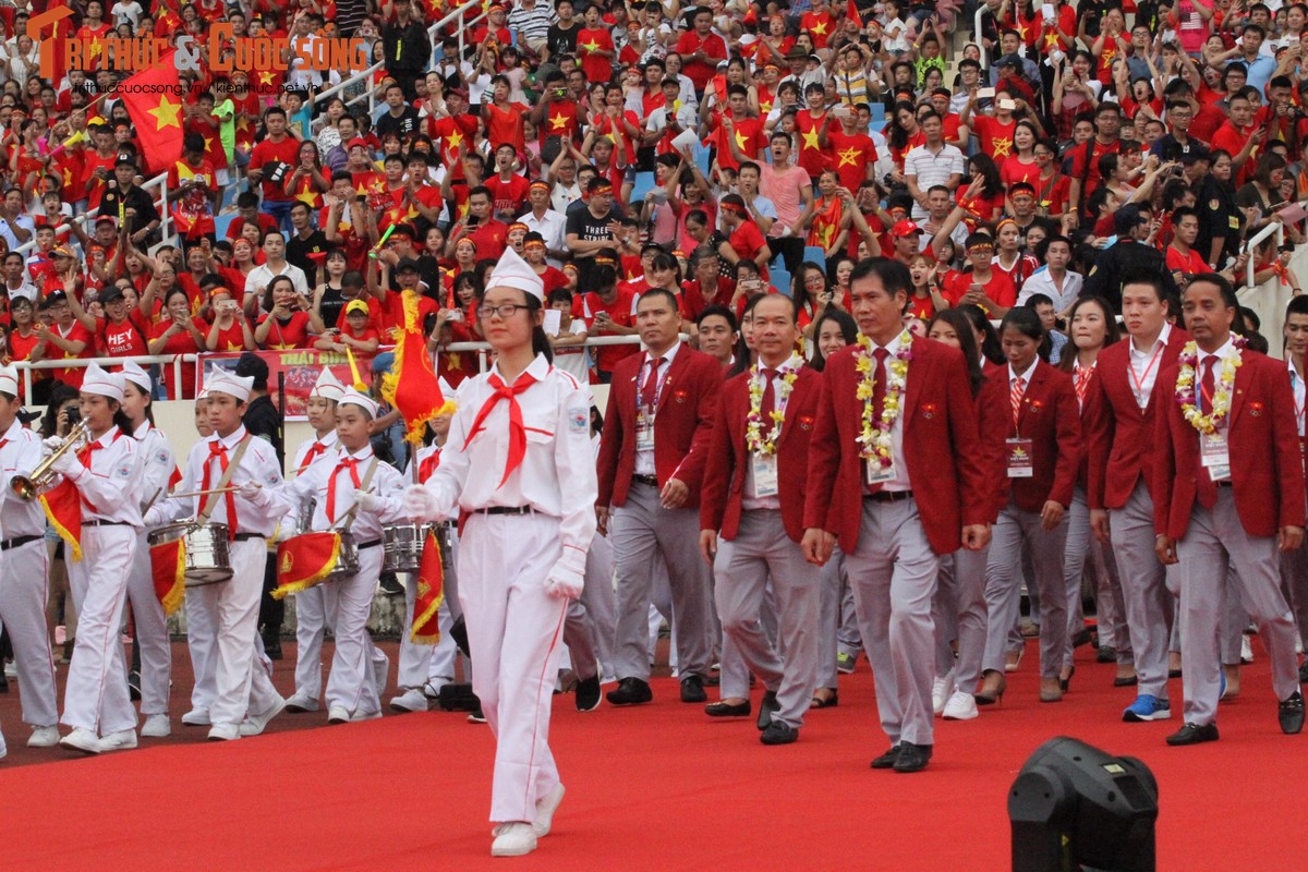 CDV han hoan don doan the thao Viet Nam tu Asiad 2018 tro ve trong le vinh danh-Hinh-2