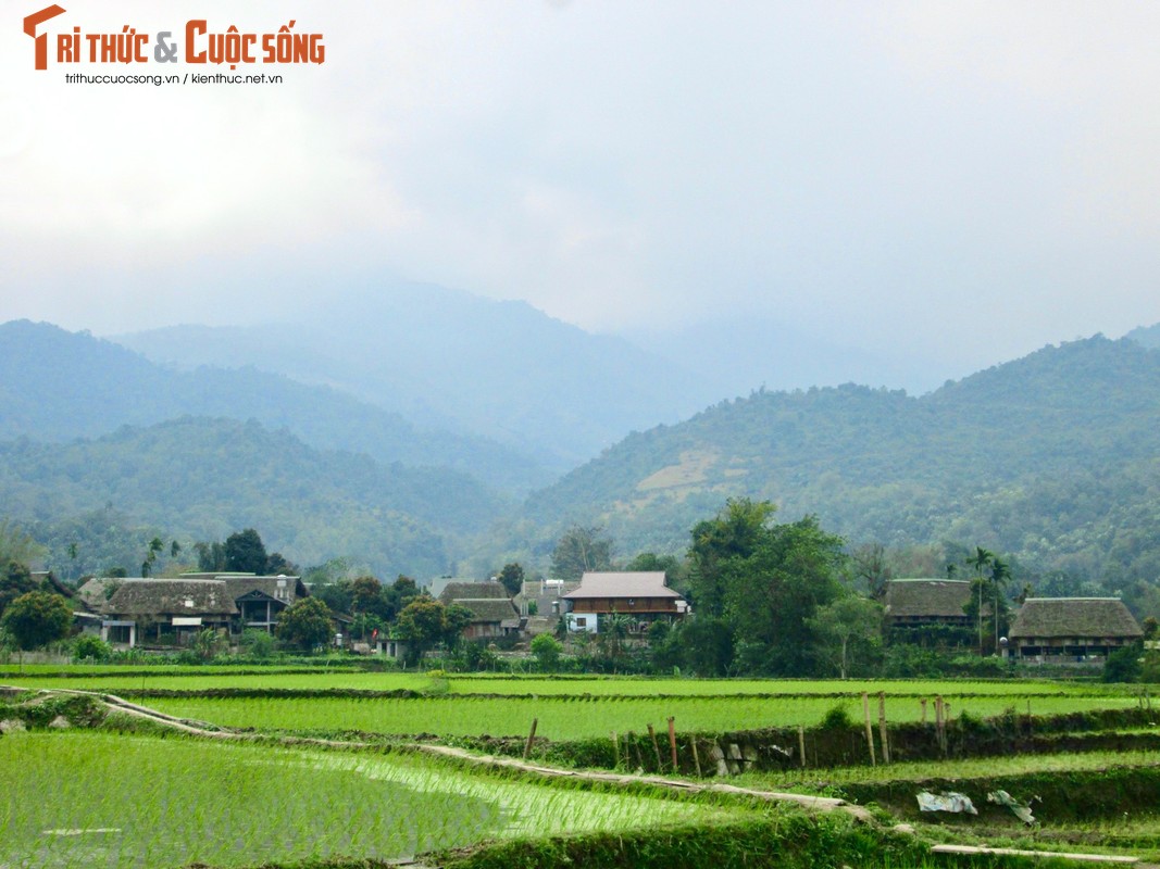 Ngoi lang co nhat dinh ban phai ghe tham khi den Ha Giang