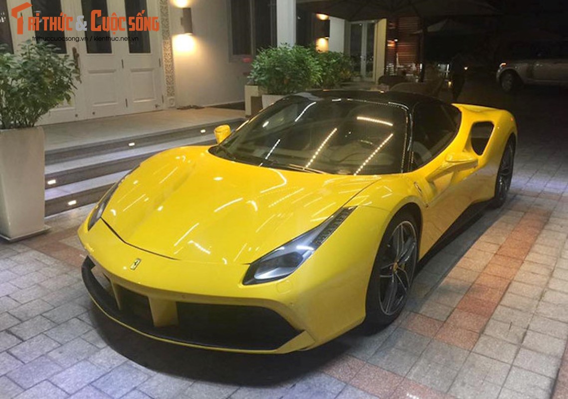 Em trai Phan Thanh khoe sieu xe Ferrari 488 GTB 16 ty-Hinh-2