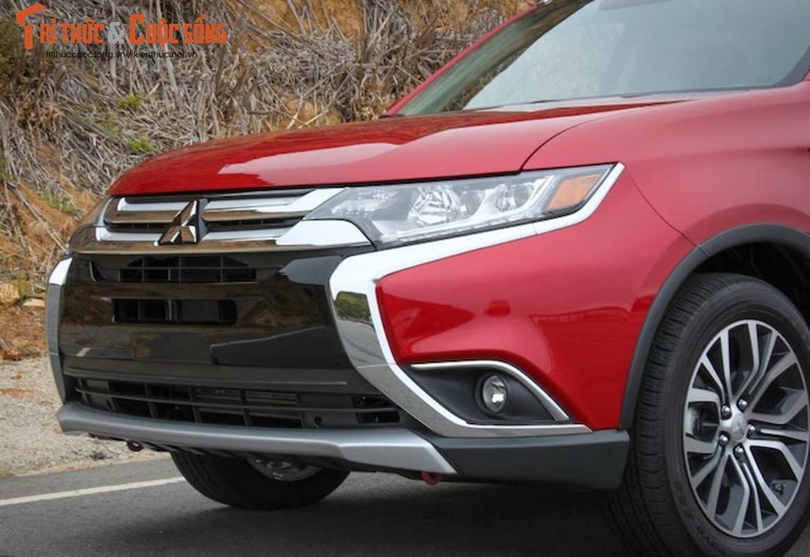 SUV Mitsubishi Outlander 2016 sap ve Viet Nam co gi?-Hinh-3