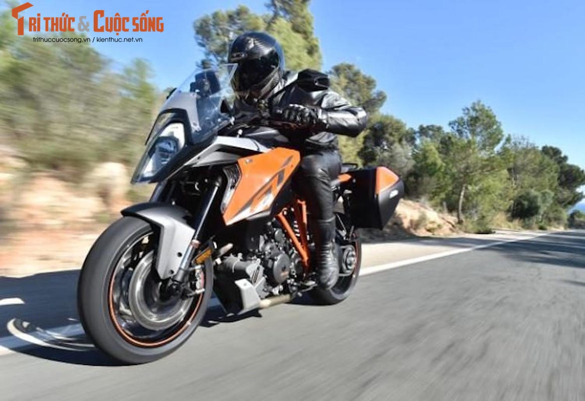 “Xe phuot” KTM Super Duke GT 1290 chot gia 490 trieu-Hinh-8