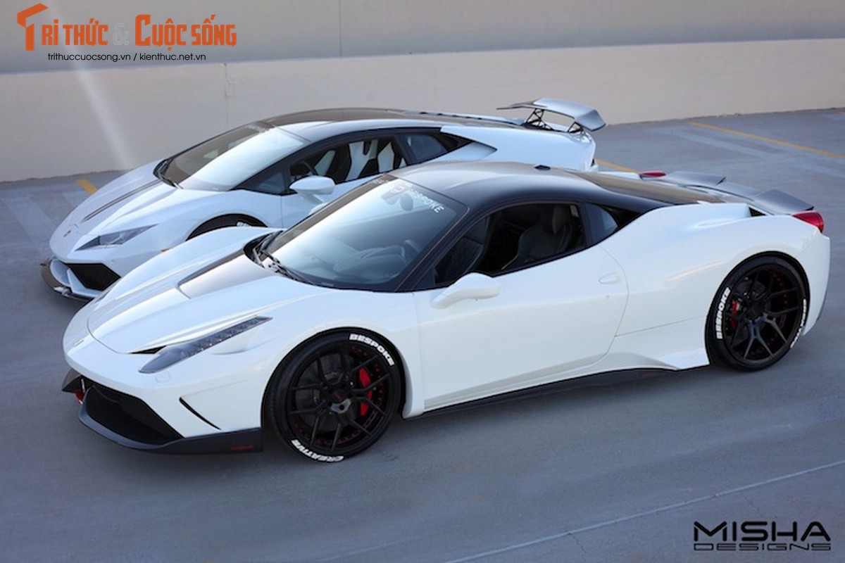 Bo doi Ferrari 458 Italia va Lamborghini Huracan 