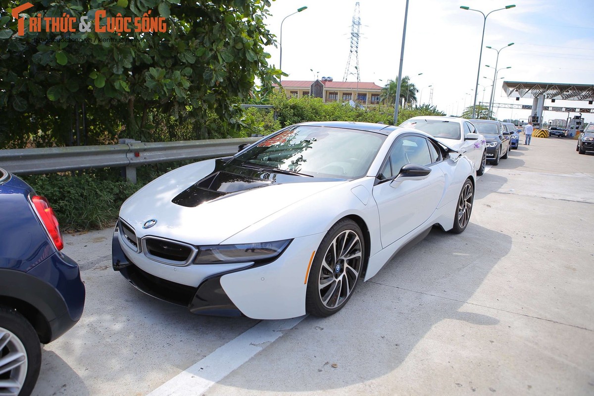 Dan “xe hop” hang sang BMW ram ro ruoc dau tai Ha Noi-Hinh-5