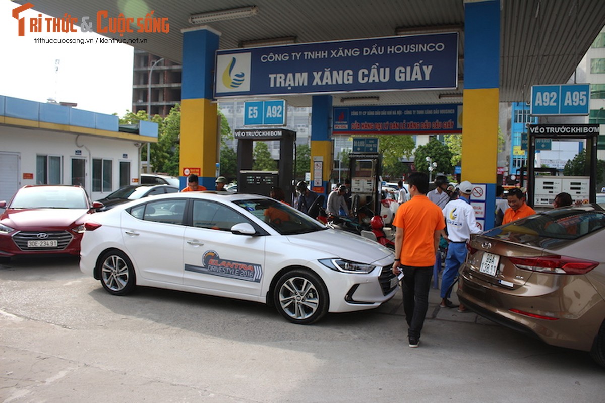 Hyundai Elantra 2016 “uong” 4,6l xang/100 km?-Hinh-3