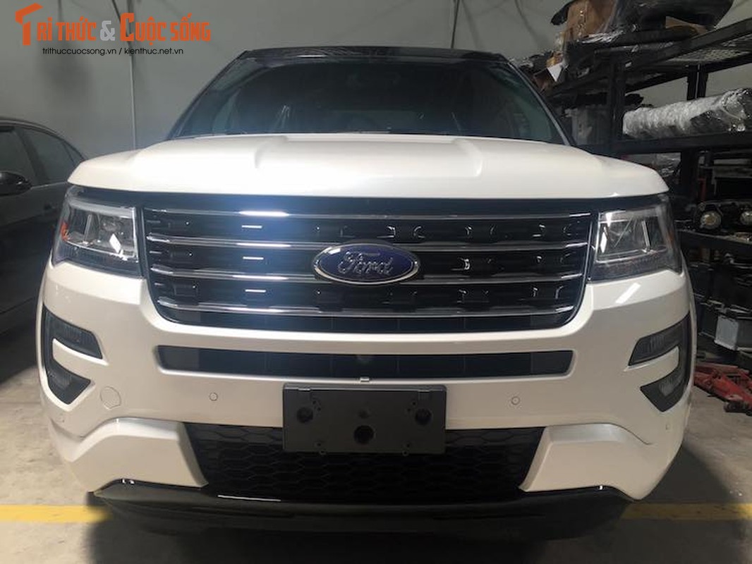 Can canh Ford Explorer gia 2,1 ty chinh hang tai VN-Hinh-3