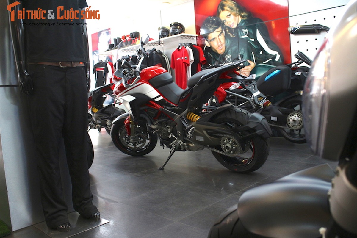 Ducati Multistrada Pikes Peak gia 950 trieu dau tien ve VN-Hinh-21