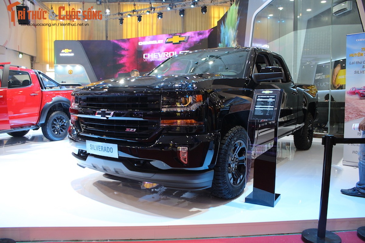 Ban tai “hang khung” Chevrolet Silverado chinh hang tai VN-Hinh-2