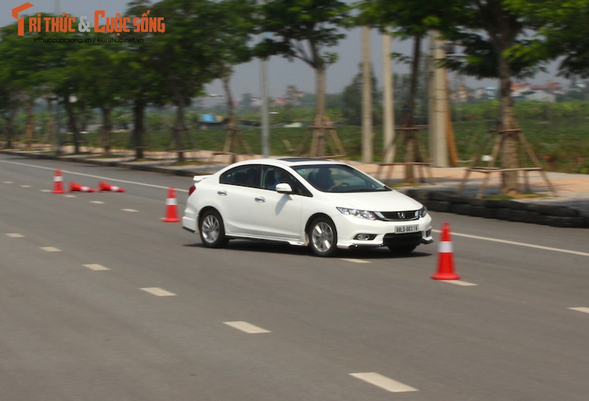 Cam lai Honda Civic 2017 i-VTEC Turbo 1.5l tai Ha Noi-Hinh-4