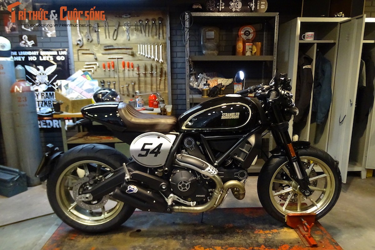 Ducati Scrambler Cafe Racer 