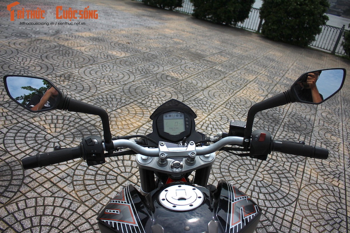 Cam lai “xe no” KTM Duke 390 gia 155 trieu tai VN-Hinh-6