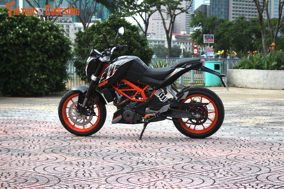 Cam lai “xe no” KTM Duke 390 gia 155 trieu tai VN-Hinh-8