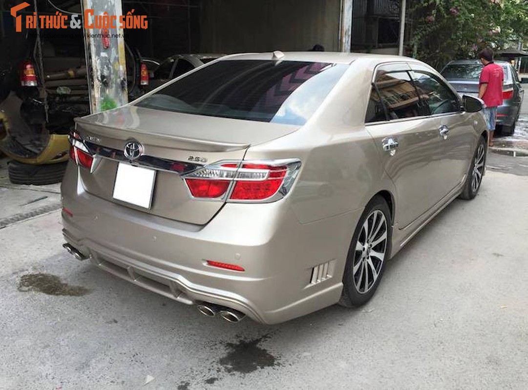 Soi Toyota Camry do phong cach the thao tai Sai Gon-Hinh-5