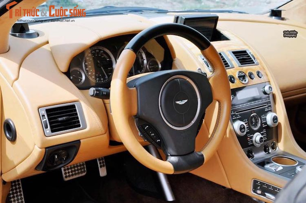 Can canh “hang doc” Aston Martin Rapide hon 5 ty tai VN-Hinh-6