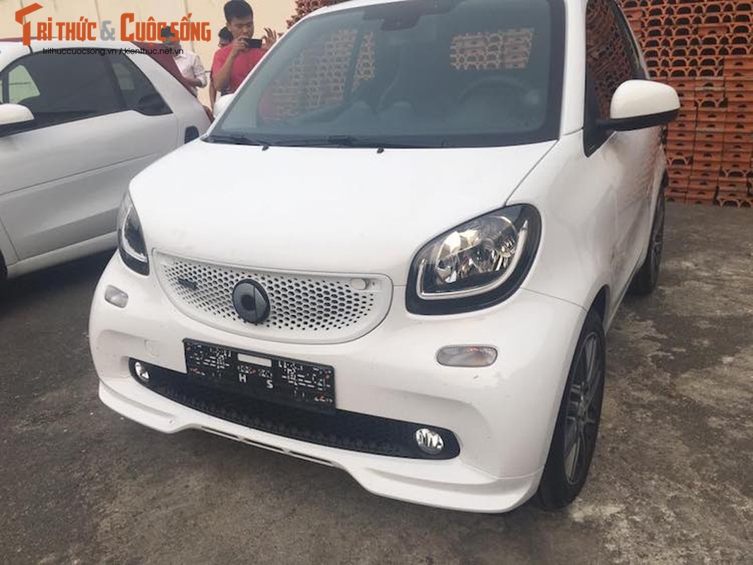 Oto “sieu nho” Smart Fortwo Brabus gia 1,4 ty tai VN-Hinh-8