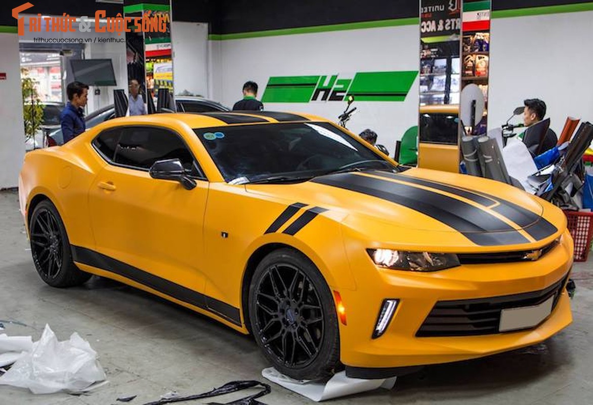 “Xe co bap” Chevrolet Camaro doi mau, do mam doc nhat VN