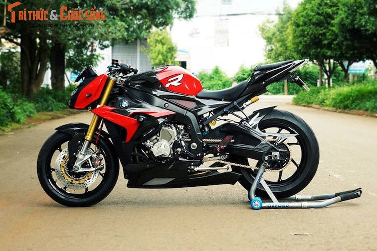 Biker Sai Gon chi tram trieu do BMW S1000R choi Tet-Hinh-2