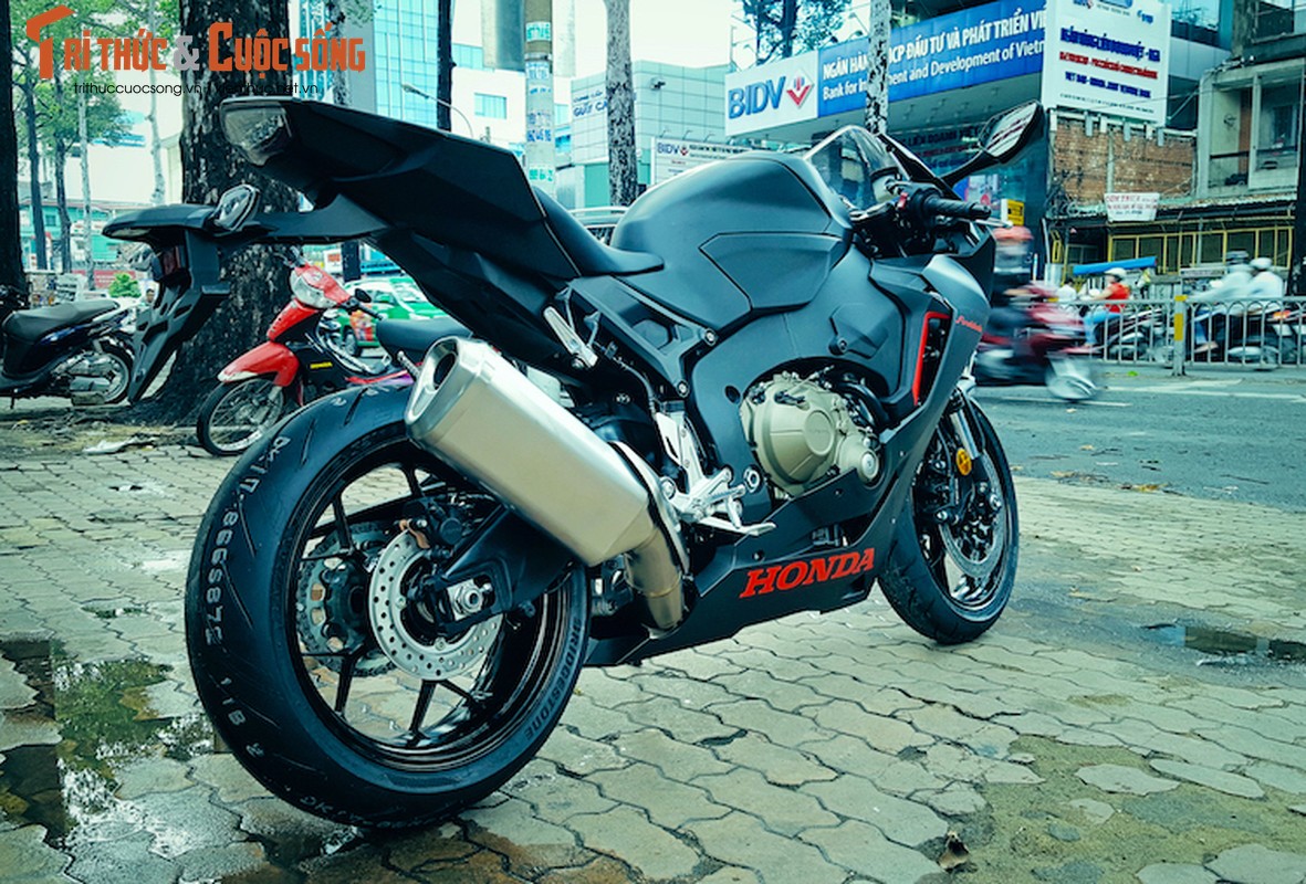 Sieu moto Honda CBR1000RR 2017 gia gan 1 ty dong tai VN-Hinh-14