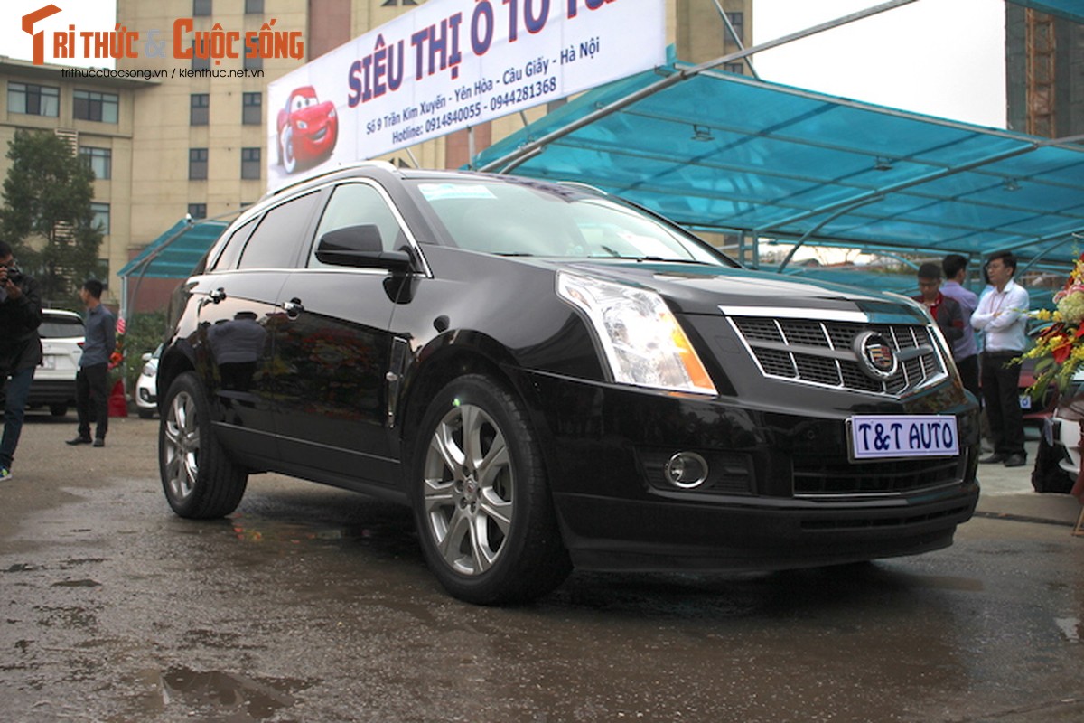 Can canh crossover Cadillac SRX gia 1,4 ty tai Viet Nam