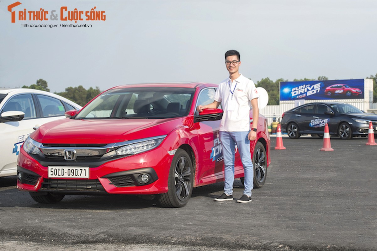 “Van vo lang” Honda Civic 2017 nhu tay dua tai Viet Nam-Hinh-9