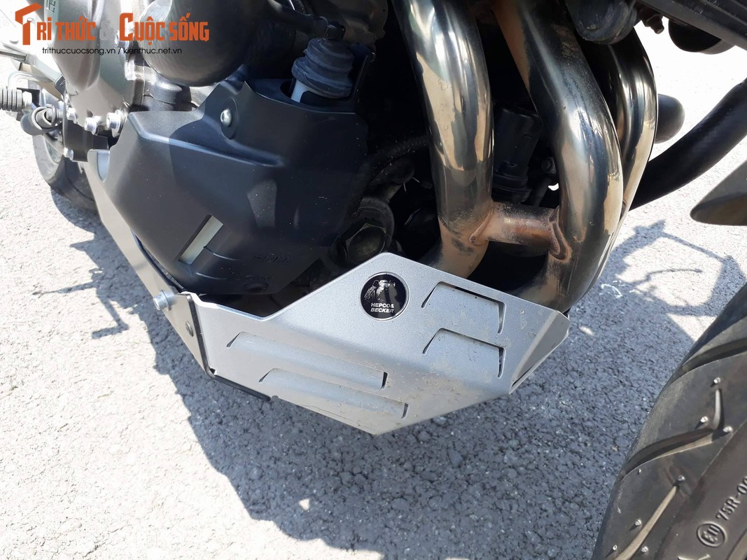 Moto Yamaha MT-09 &quot;hang luot&quot; gia gan 300 trieu tai VN-Hinh-8