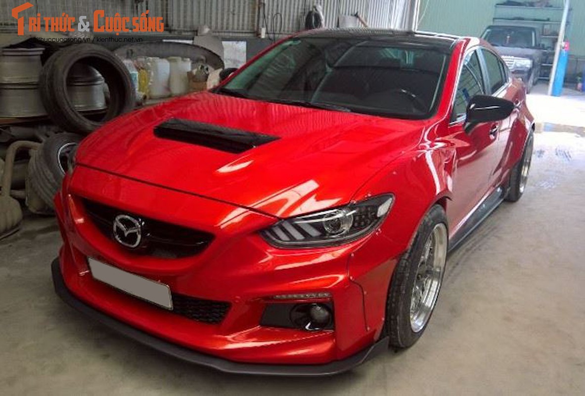 Xe oto Mazda 6 do widebody “hang thua” tai Ha Noi