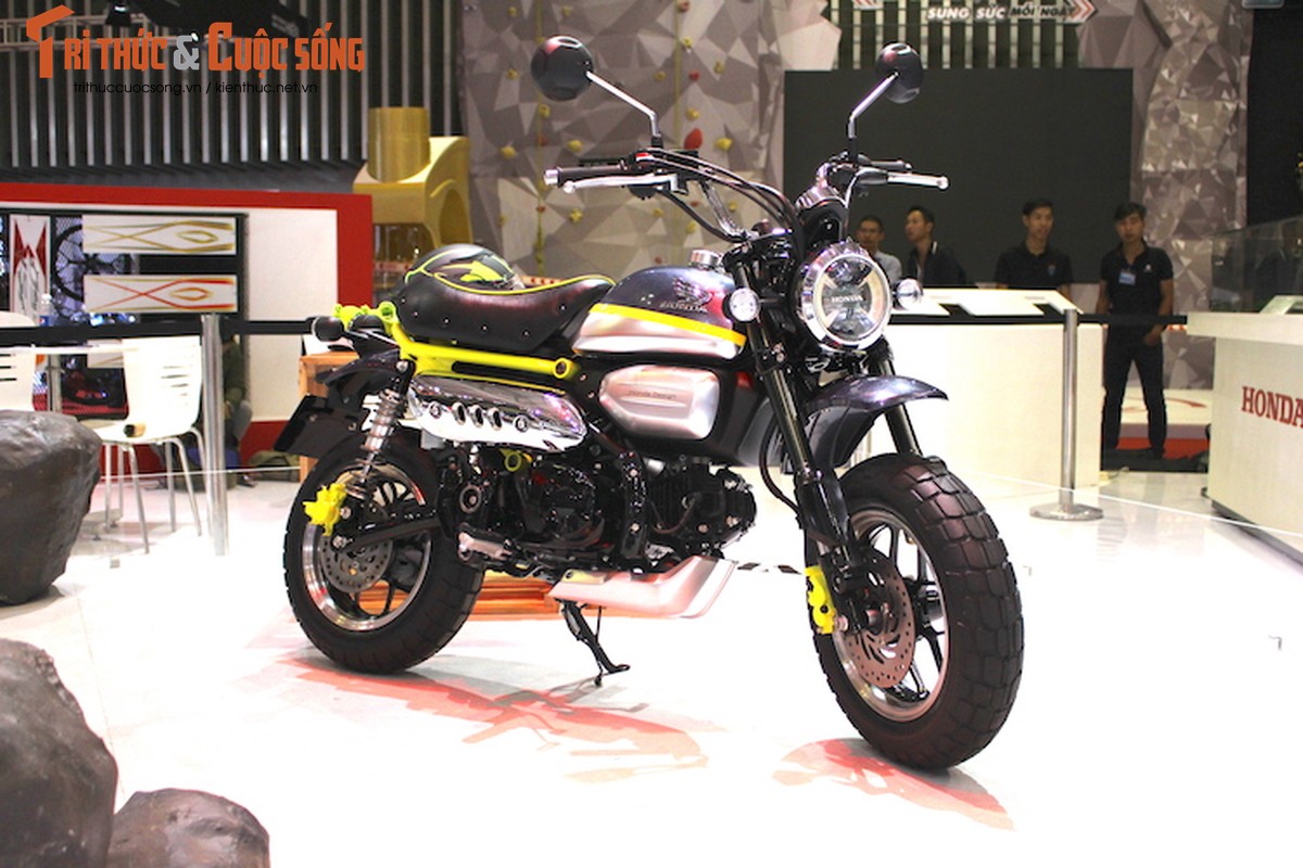 Can canh “xe khi” Honda Monkey 125 dau tien tai Viet Nam