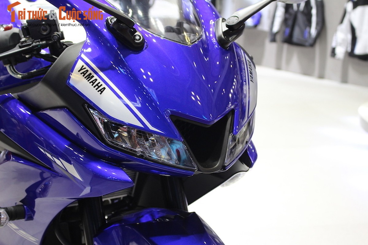 Yamaha Viet Nam cong bo moto R15 2017 gia 90 trieu-Hinh-2