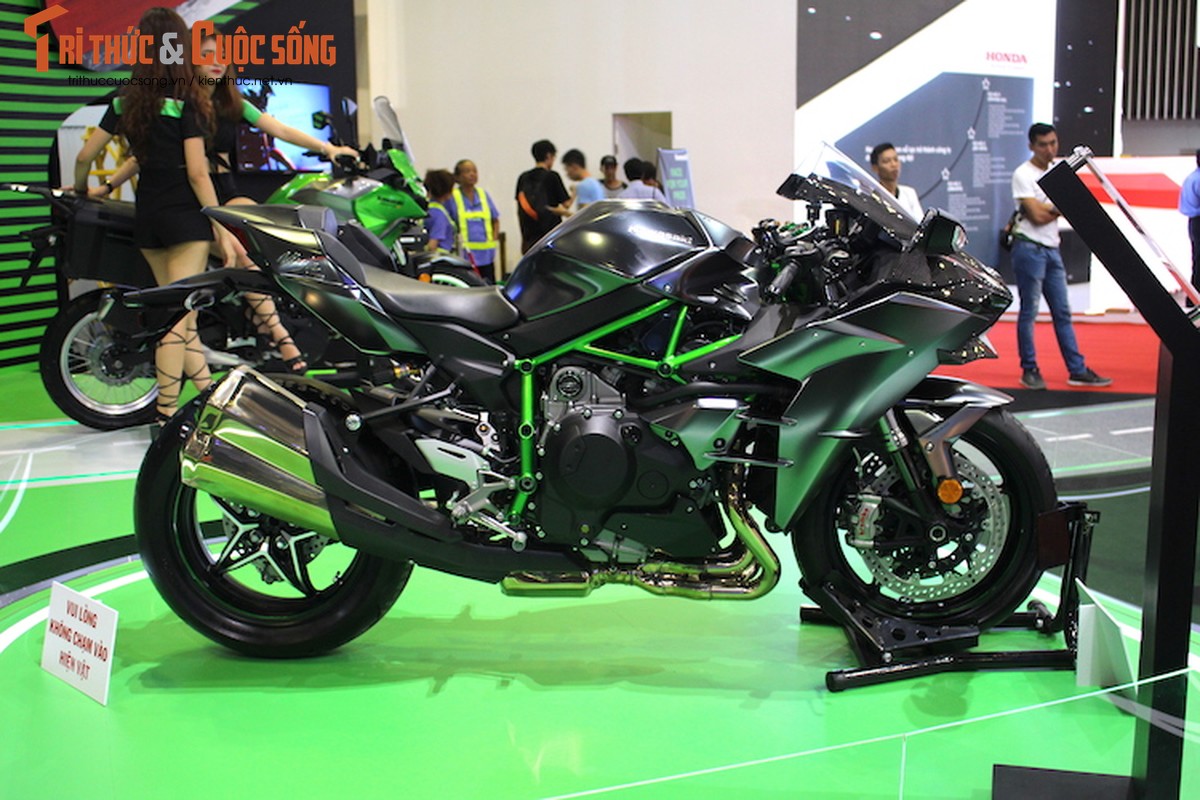 Moto &quot;khung” Kawasaki Ninja H2 Carbon tien ty tai VN-Hinh-5