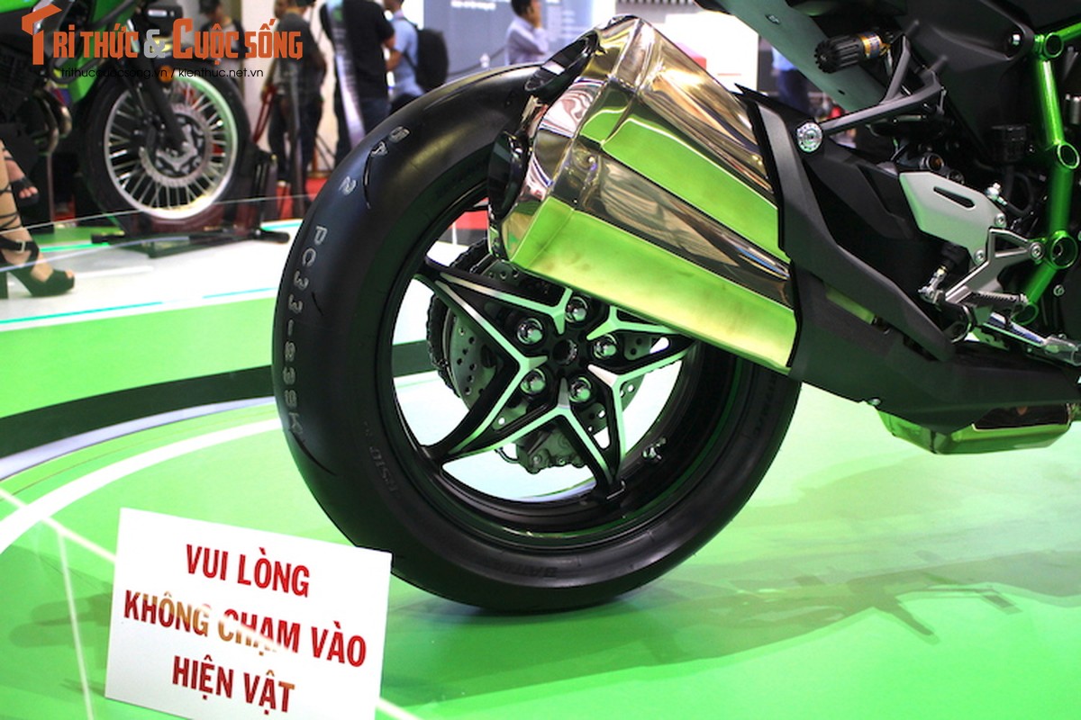 Moto &quot;khung” Kawasaki Ninja H2 Carbon tien ty tai VN-Hinh-9