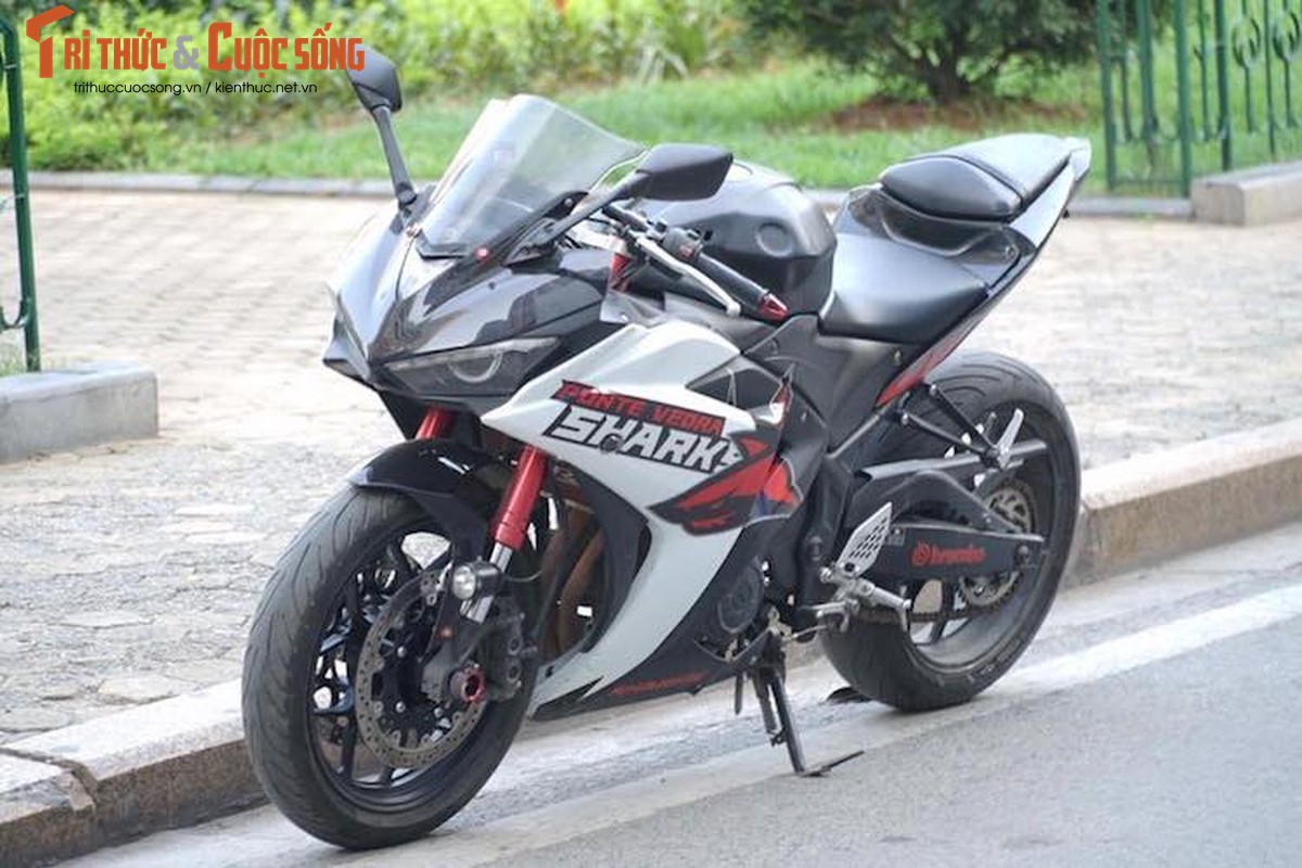 Yamaha R25 phong cach sieu moto khung tai Ha Noi-Hinh-7