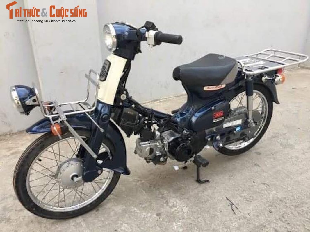 Honda Super Cub FI &quot;sieu hiem&quot; gia gan 100 trieu tai VN