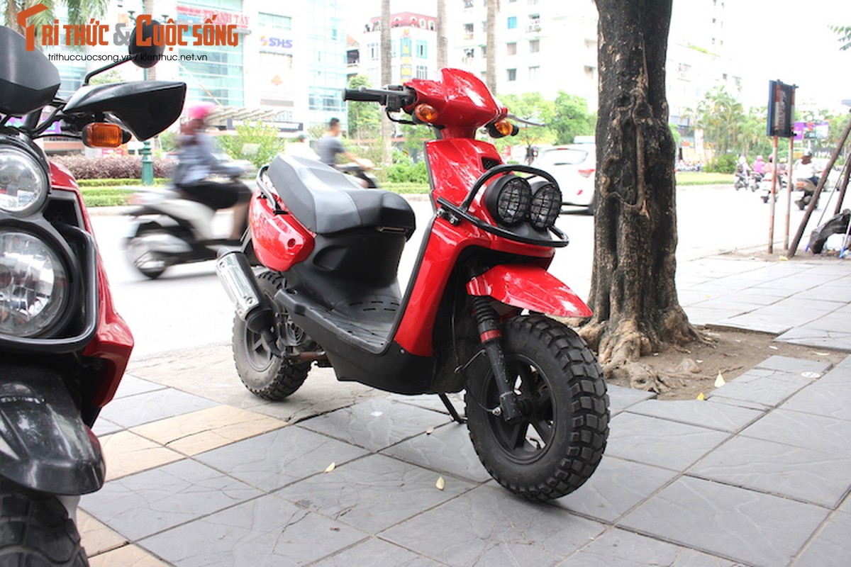 Xe ga “hang doc” Yamaha Zuma gia 30 trieu tai Viet Nam