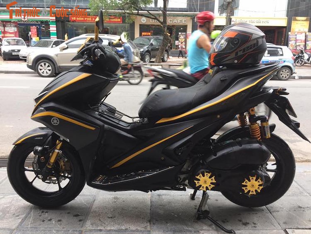 Xe ga Yamaha NVX 155 cuc ngau cua dan choi Ha Noi