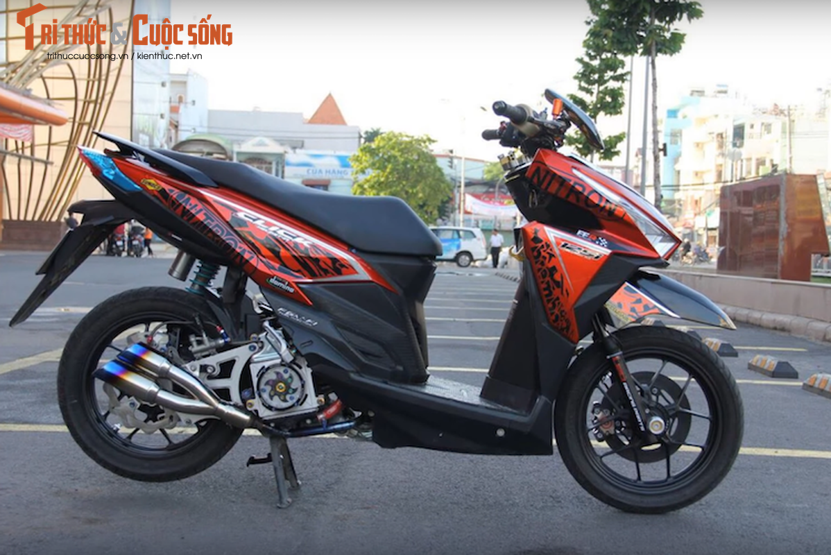 Honda Click 125i do phong cach moto &quot;khung&quot; tai Sai Gon-Hinh-9