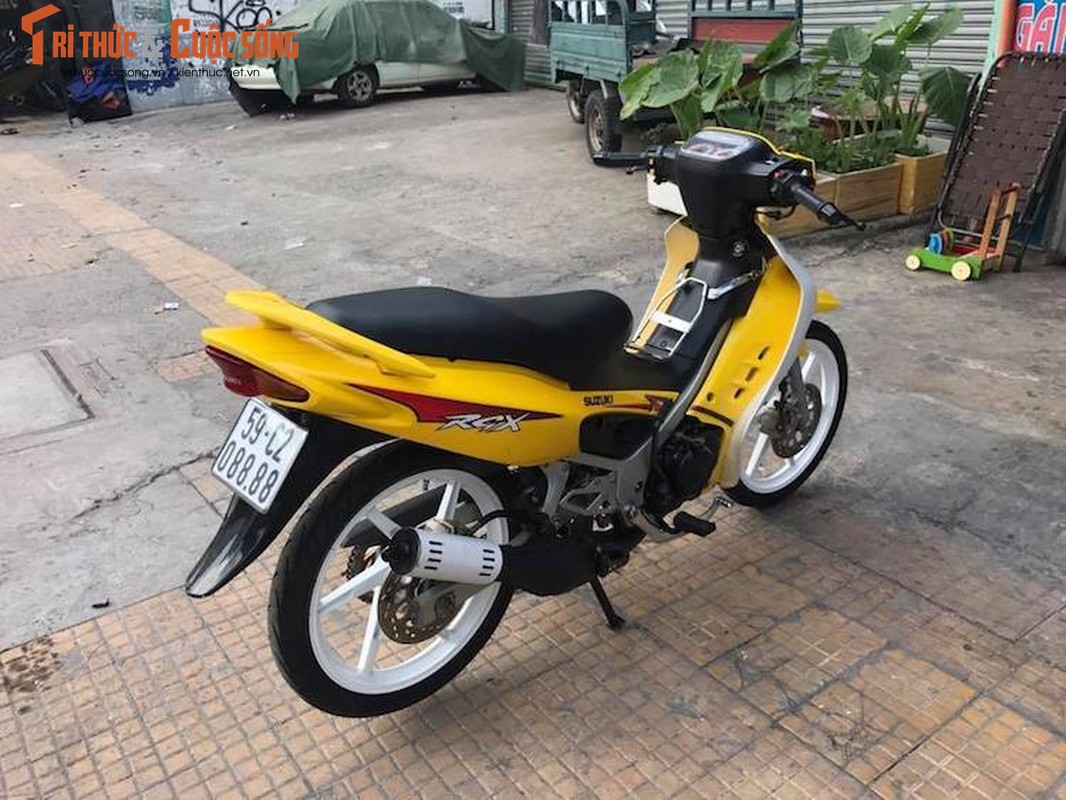 &quot;Xe no&quot; Suzuki RGX dung chan ban 200 trieu tai Sai Gon-Hinh-8