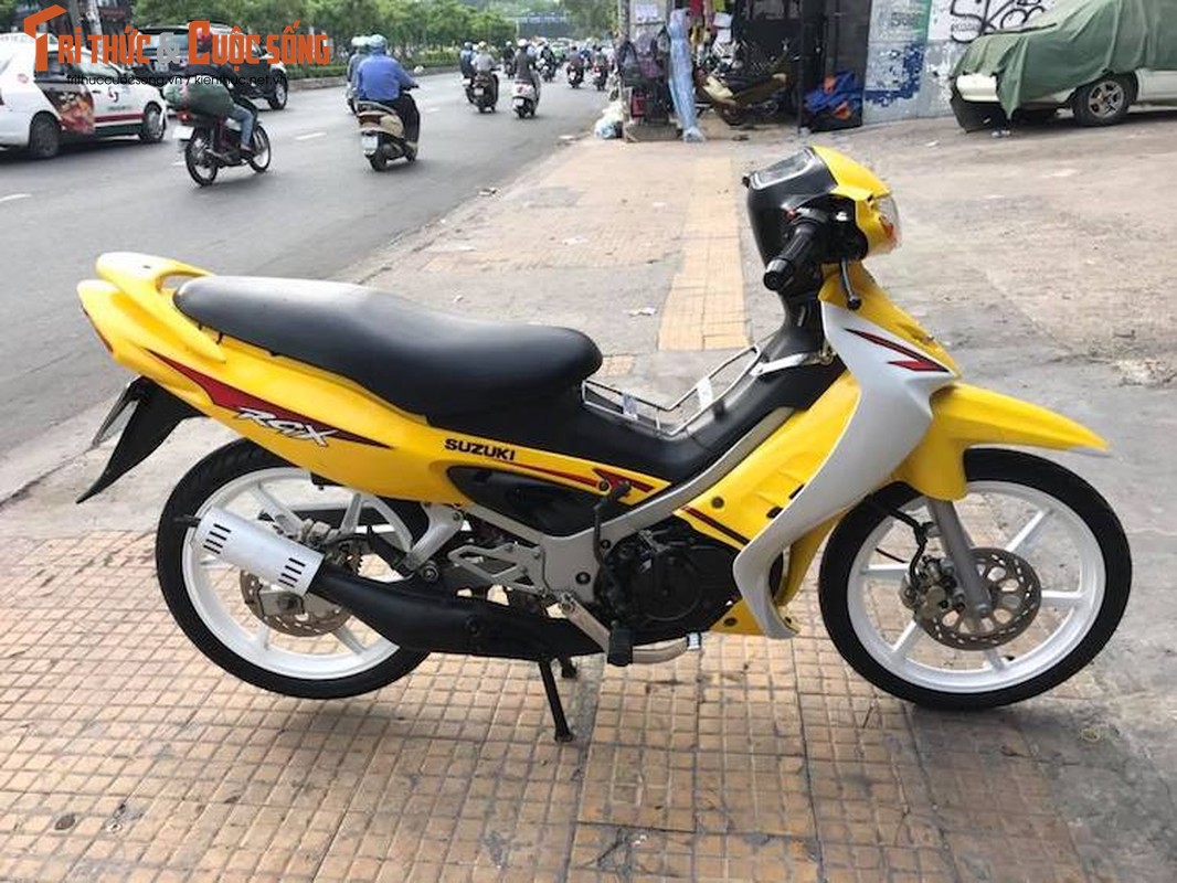 &quot;Xe no&quot; Suzuki RGX dung chan ban 200 trieu tai Sai Gon