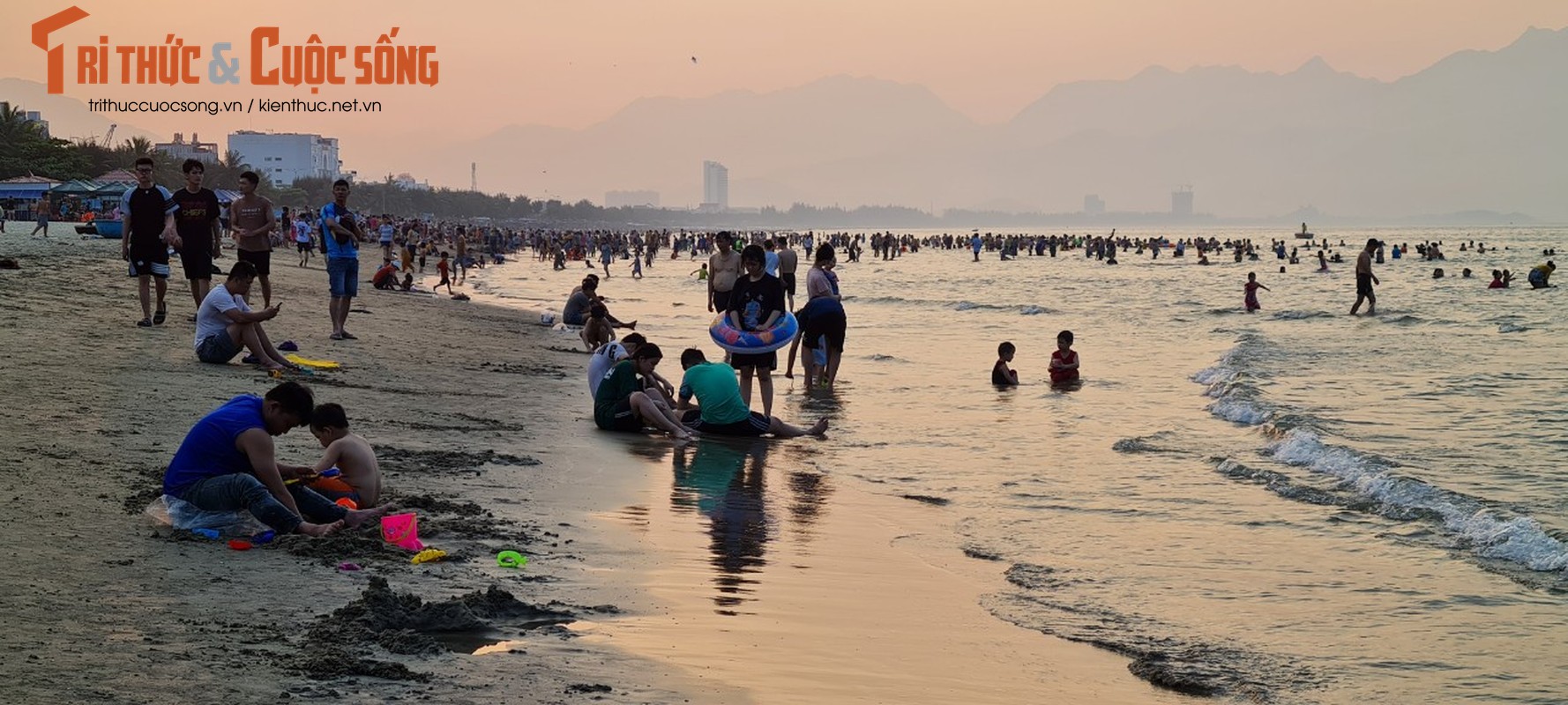 Nong do lua, dan Da Nang un un ra bien giai nhiet-Hinh-9