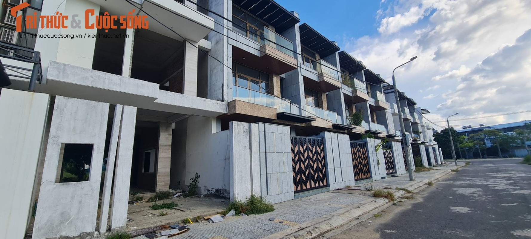 Da Nang: Hoang tan “sieu pham” shophouse 2 mat tien Marina Complex-Hinh-15