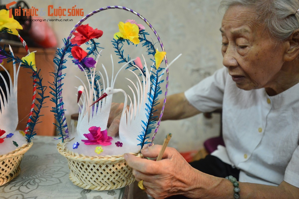 Thien nga bong: Do choi trung thu khien nhieu the he boi hoi-Hinh-3