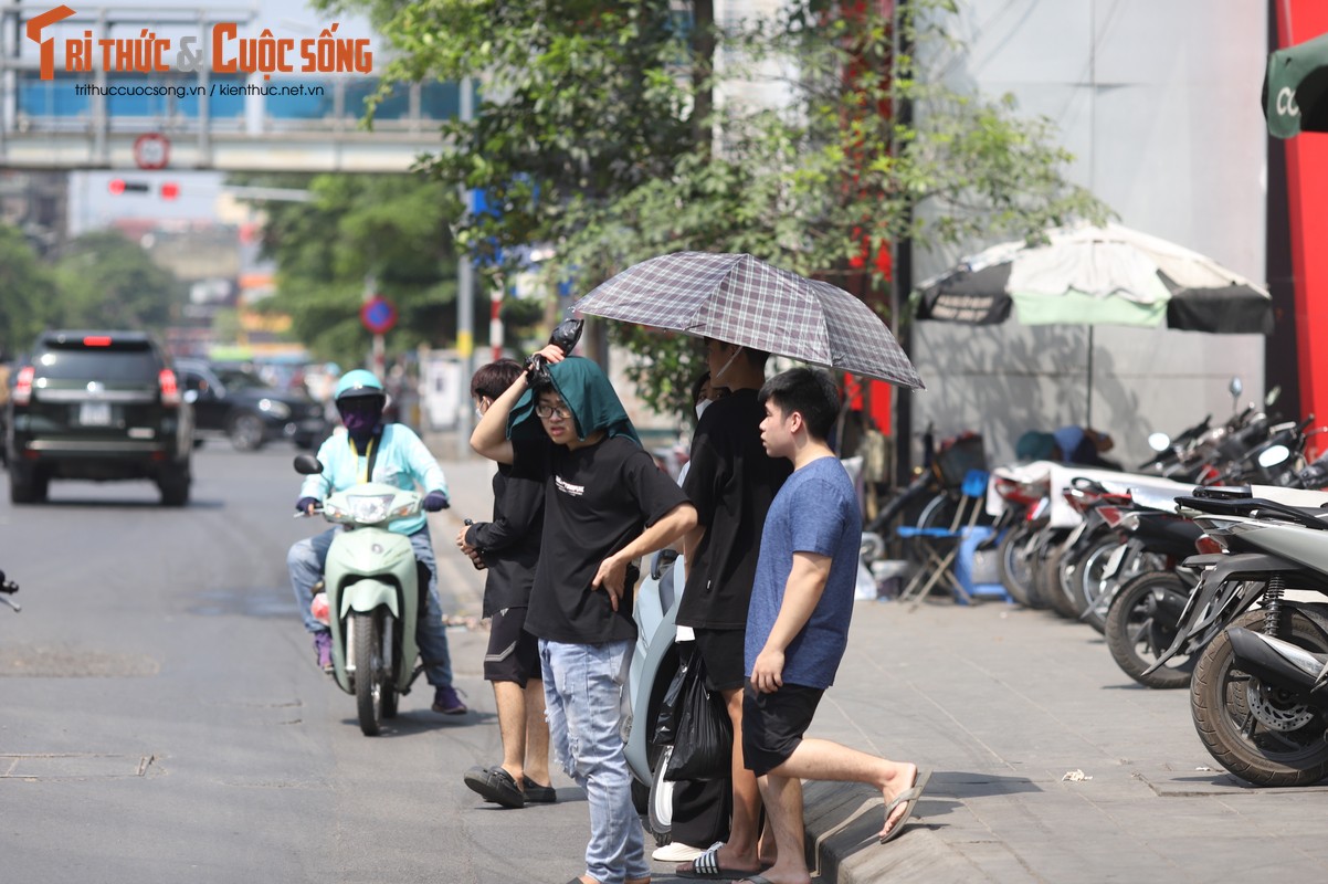 Ha noi nong 40 do C nguoi dan tim du cach chong nang-Hinh-8