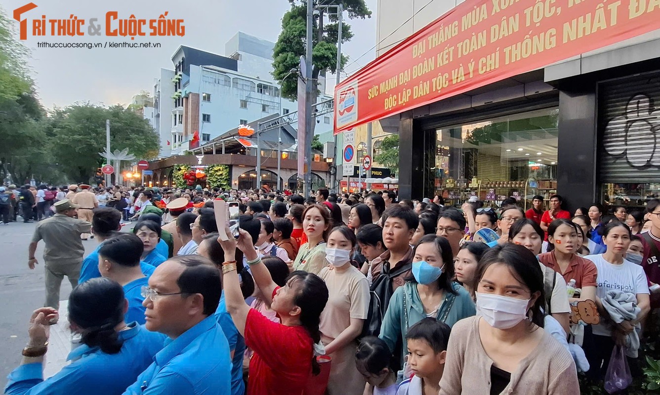 Hoanh trang buoi so duyet dieu binh, dieu hanh mung Dai le 30/4