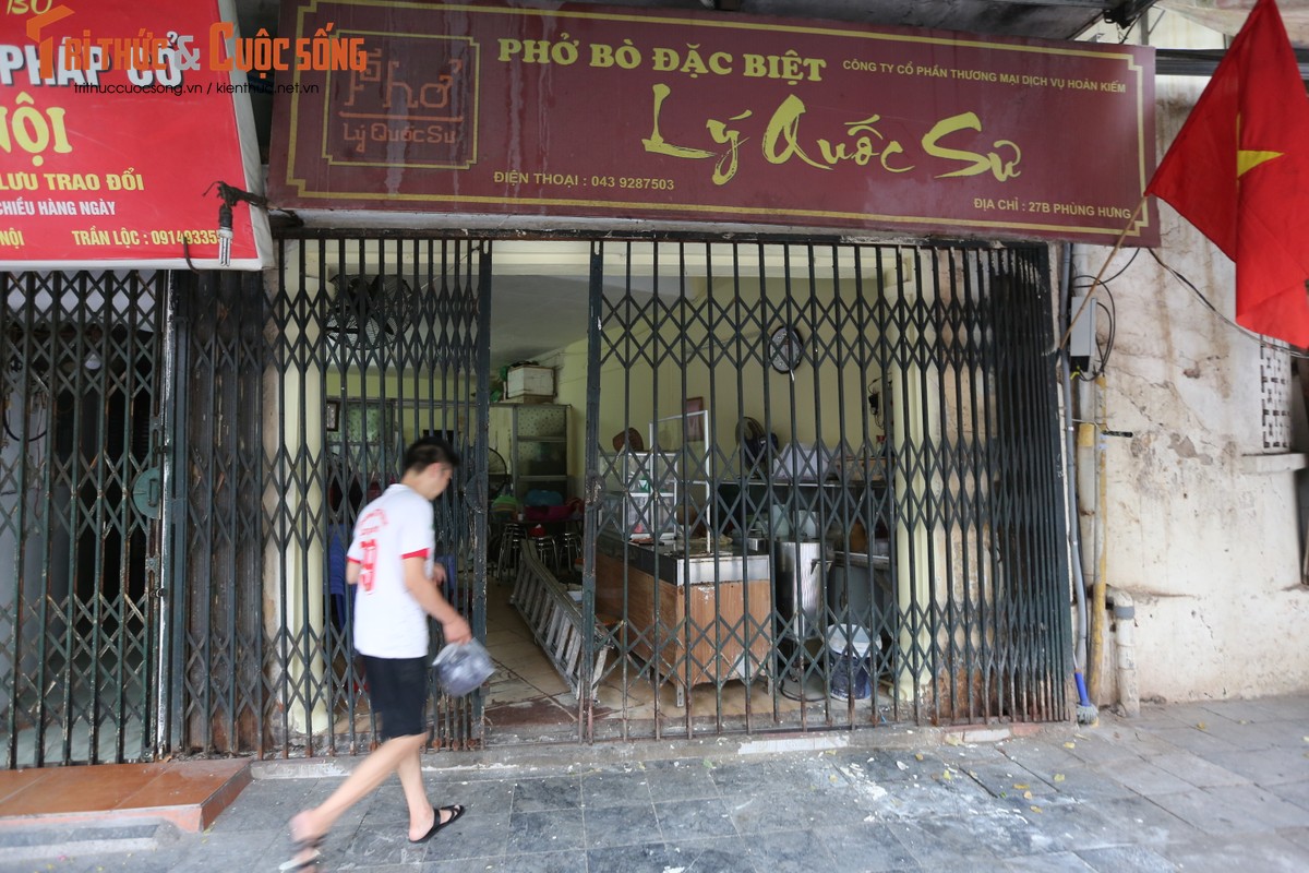 Quan hang nhon nhip mo lai sang ngay dau Ha Noi noi long-Hinh-7