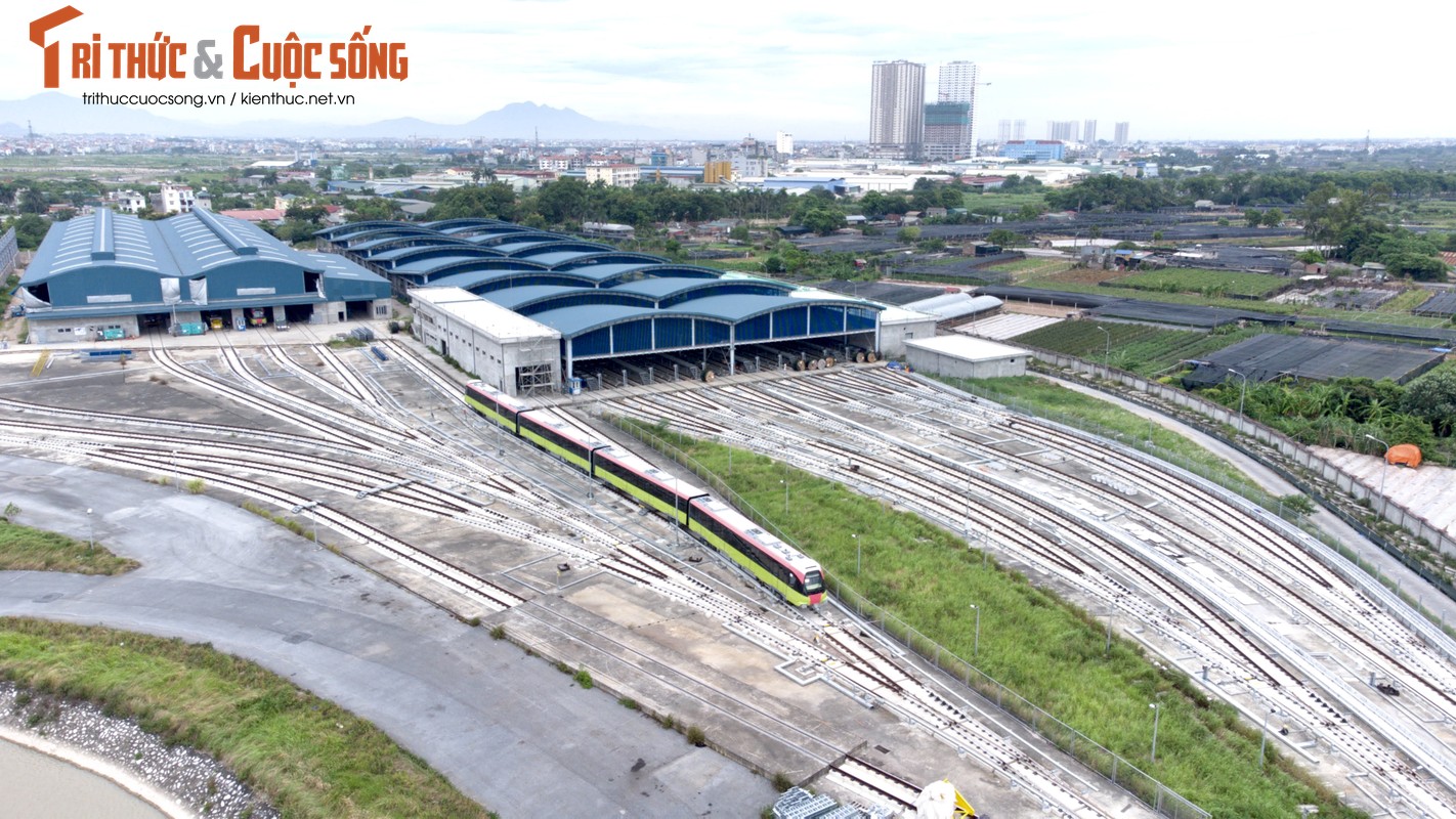 Tau duong sat Nhon - Ga Ha Noi tren cao chay thu nghiem lien dong 8,5km-Hinh-6