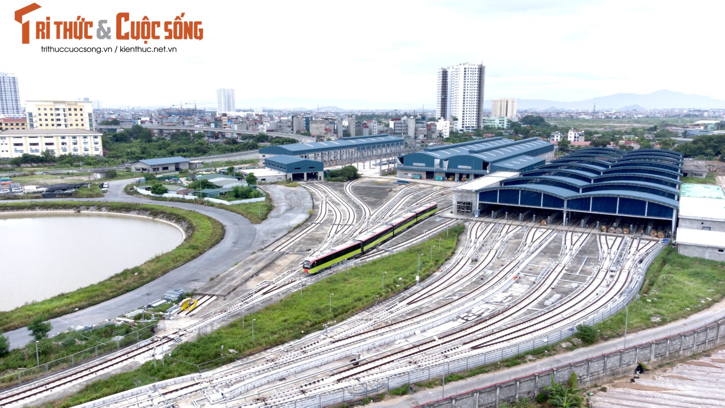 Tau duong sat Nhon - Ga Ha Noi tren cao chay thu nghiem lien dong 8,5km-Hinh-8