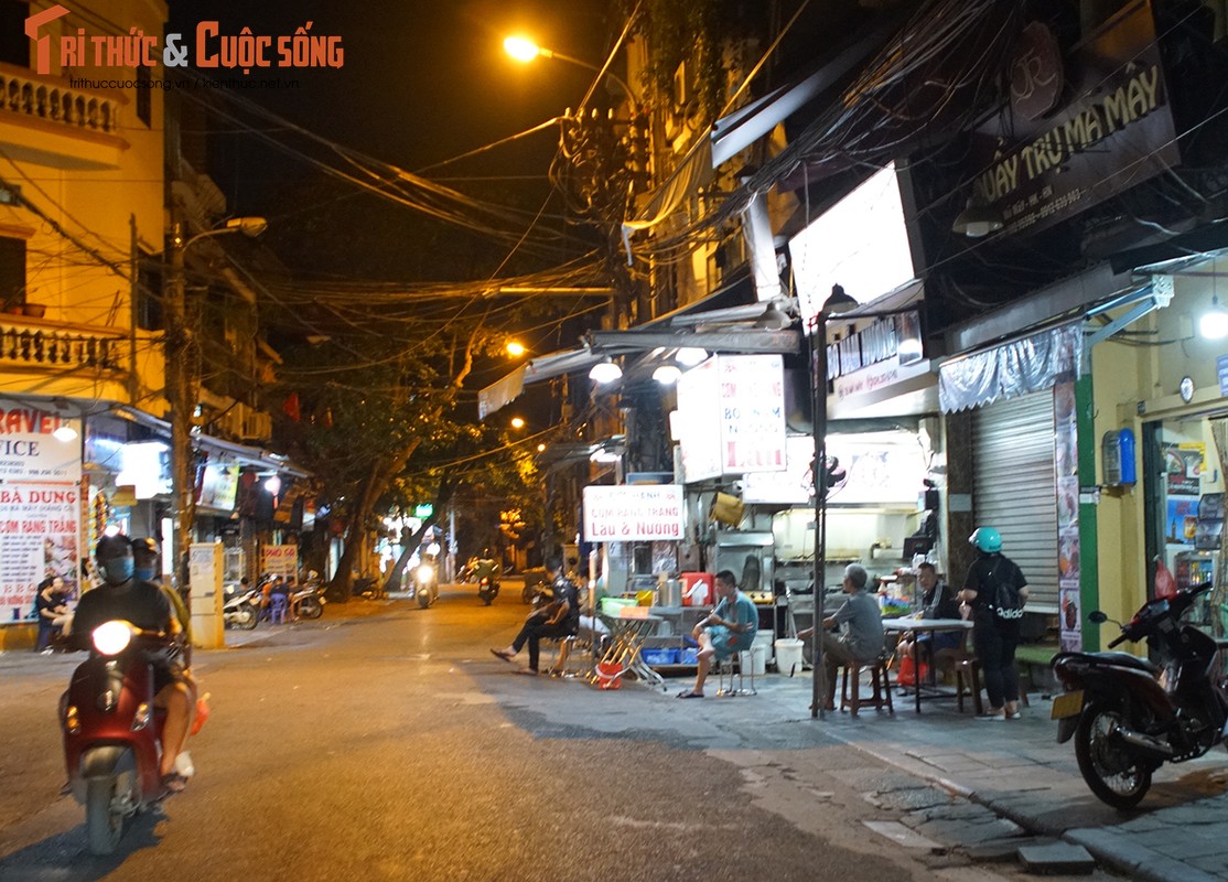 Nhieu hang quan o Ha Noi van co tinh mo cua sau 21 gio-Hinh-5