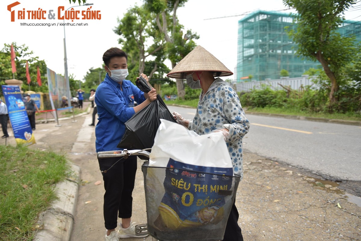 Co gi trong sieu thi 0 dong, khong duoc mua qua 2 mon do cung loai?-Hinh-12