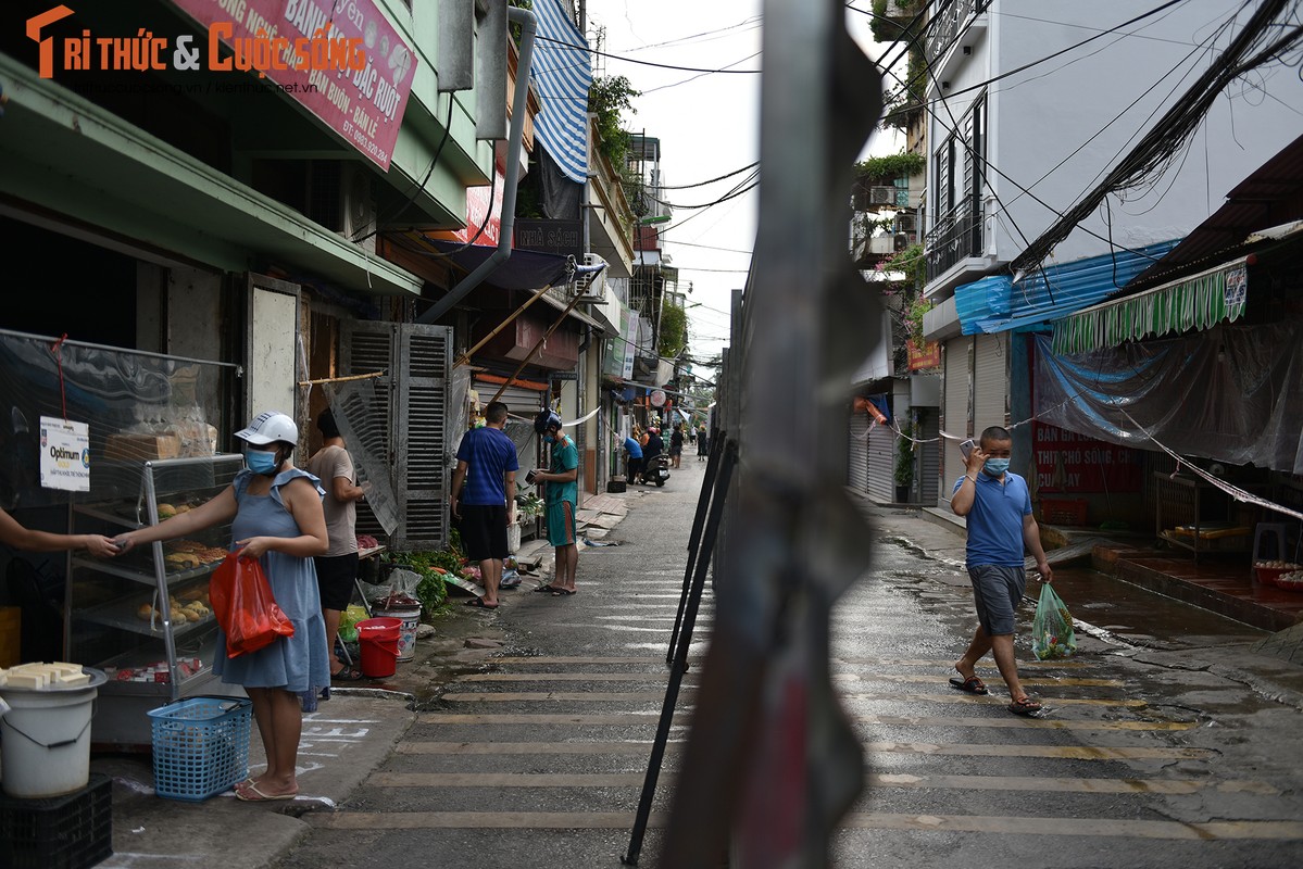 Ngan ngam canh nguoi dan bac ghe di cho tu “Quan no sang Huyen kia”-Hinh-2